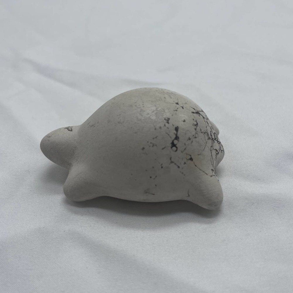 Pottery sculpture by Vail Horse Hair Native